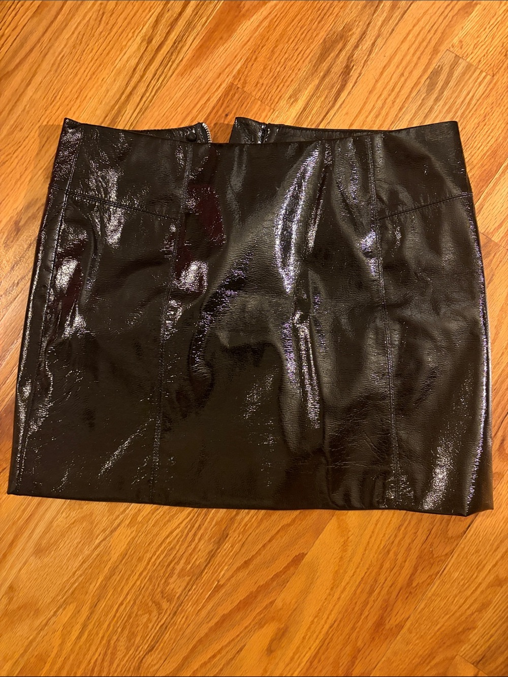 H&M size 6 patent mini skirt